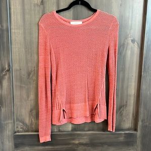 Super cute burnt orange thin sweater.